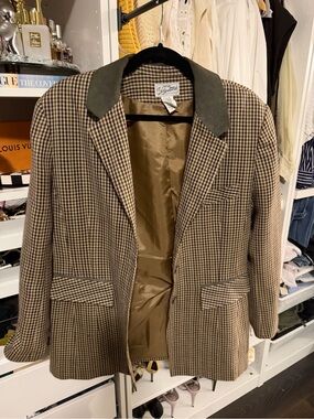 Parisian Works Brown Houndstooth Blazer with Olive Collar